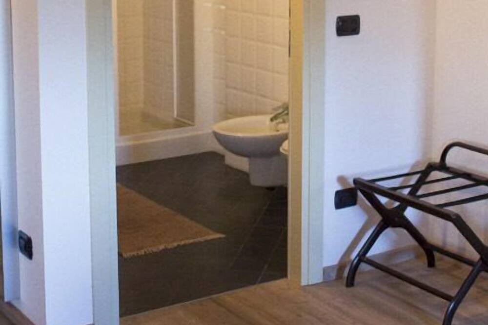 Photo of Bathroom in Sommacampagna
