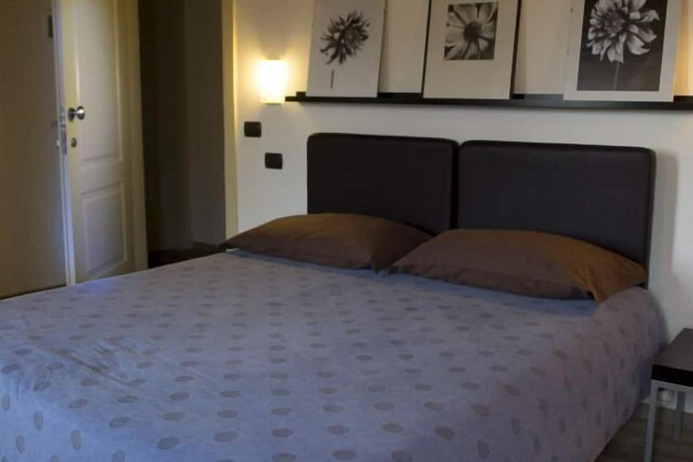 Photo of Bedroom in Sommacampagna
