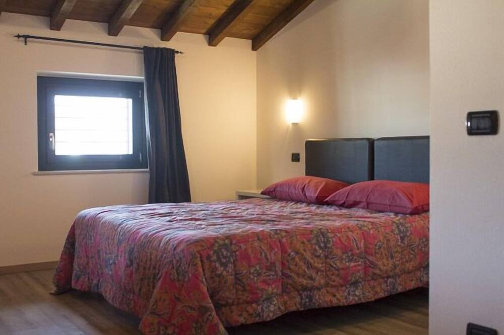 Photo of Bedroom in Sommacampagna