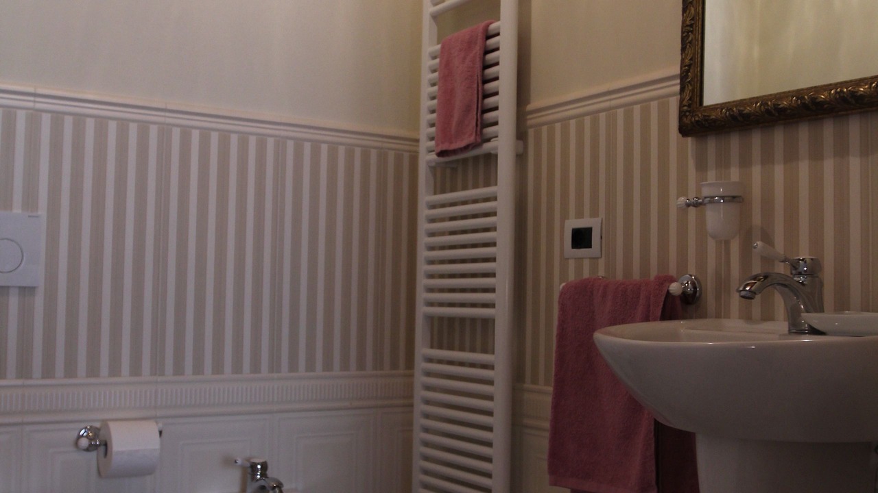 Photo of Bathroom in Ovest