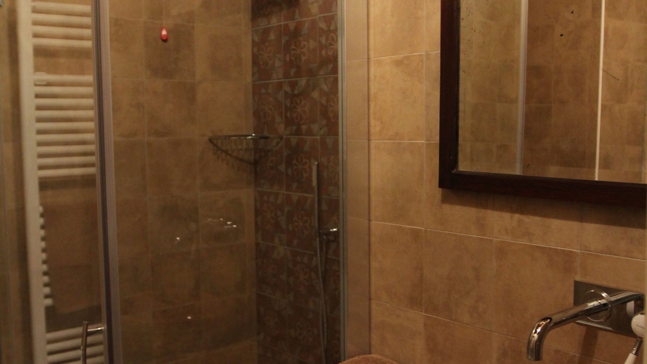 Photo of Bathroom in Ovest