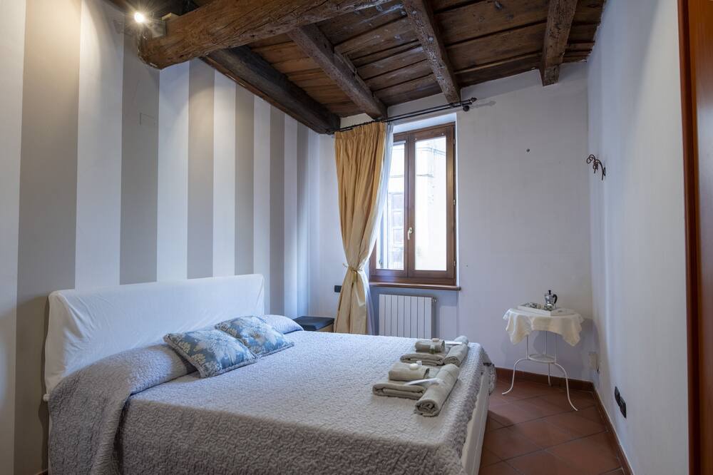Photo of Bedroom in Verona City Centre