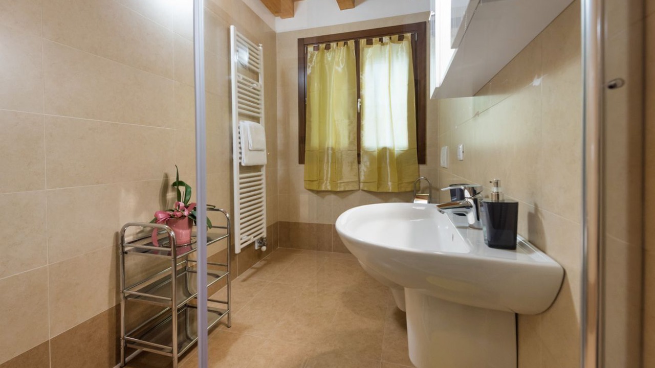 Photo of Bathroom in San Zeno