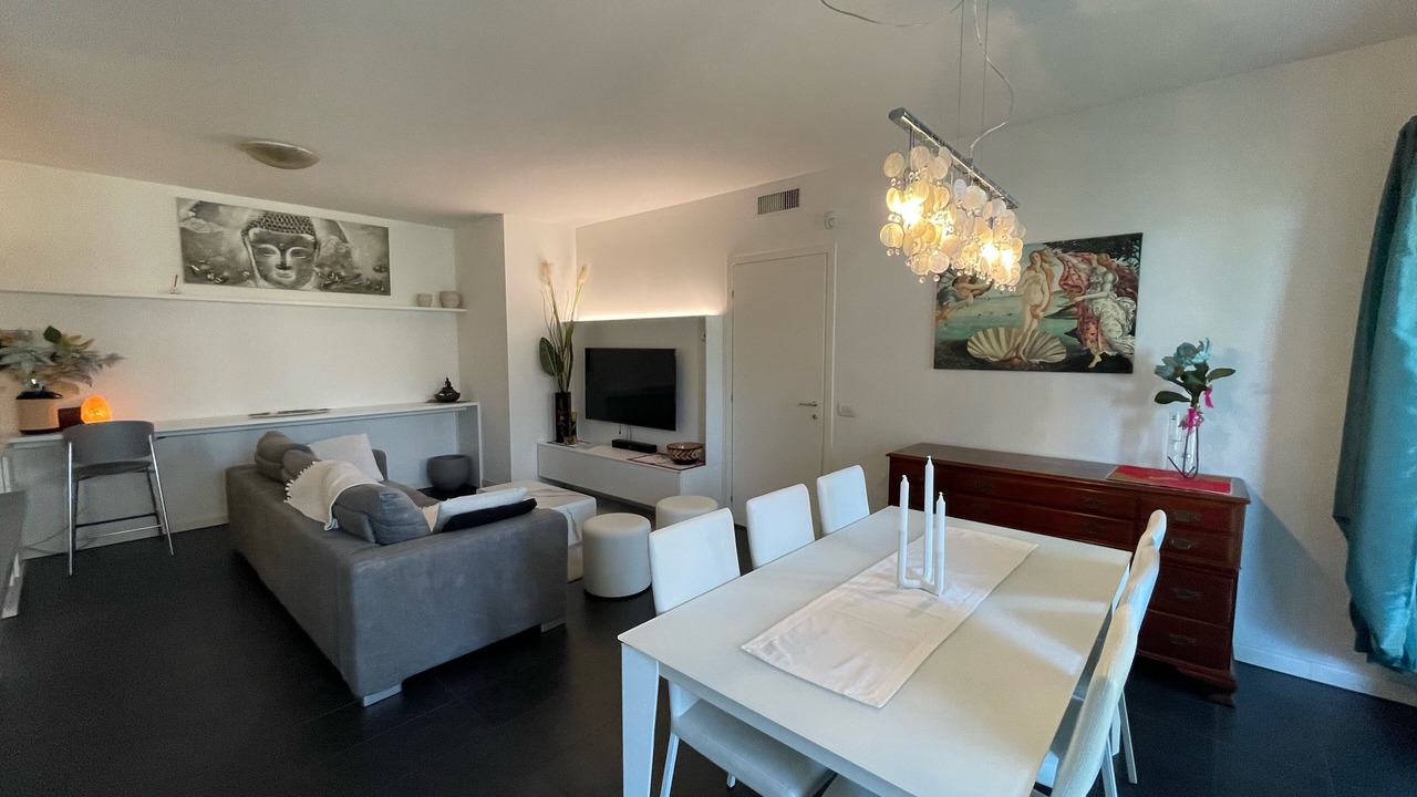 Photo of Livingroom in Ovest