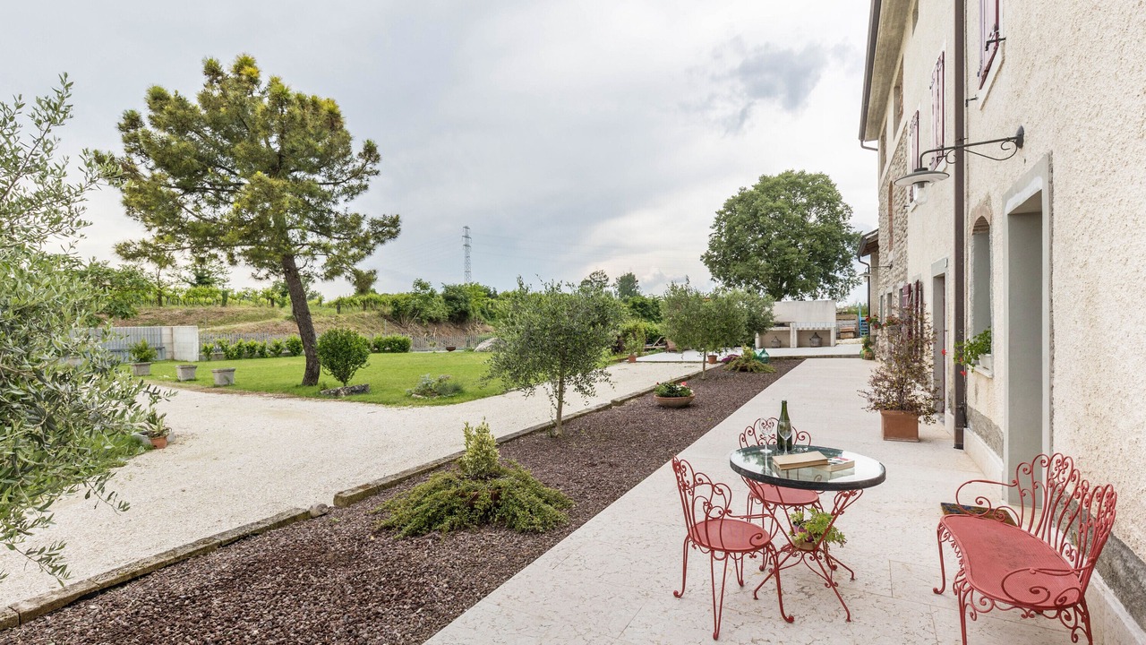 Photo of Outdoor in Sona