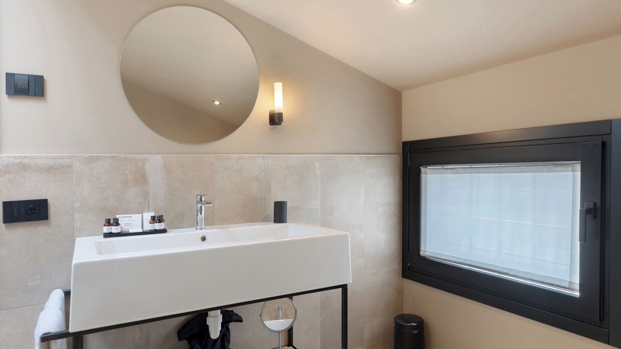 Photo of Bathroom in Sona