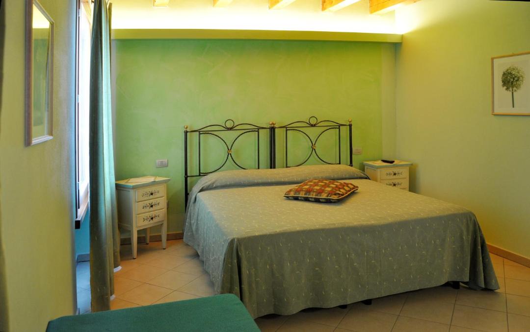 Photo of Bedroom in Sona