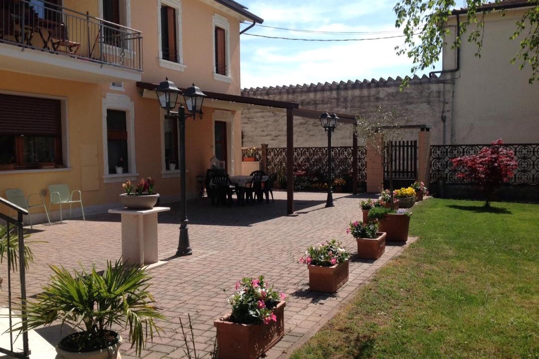 Photo of Others in San Giovanni Lupatoto
