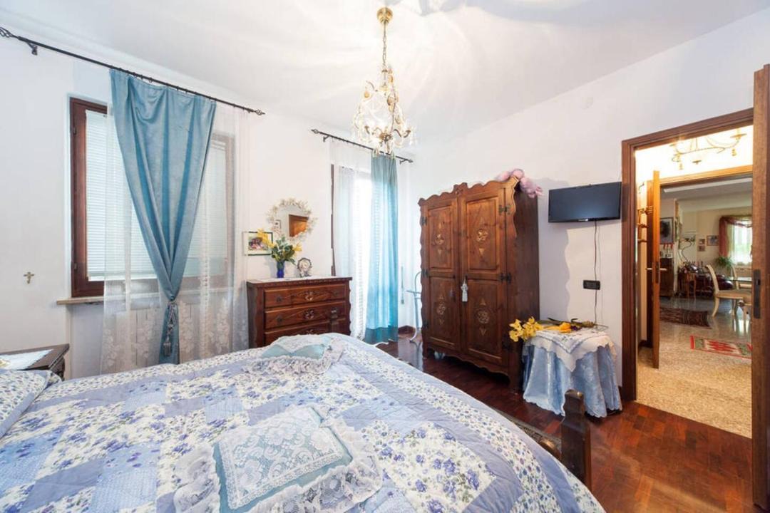 Photo of Bedroom in San Giovanni Lupatoto