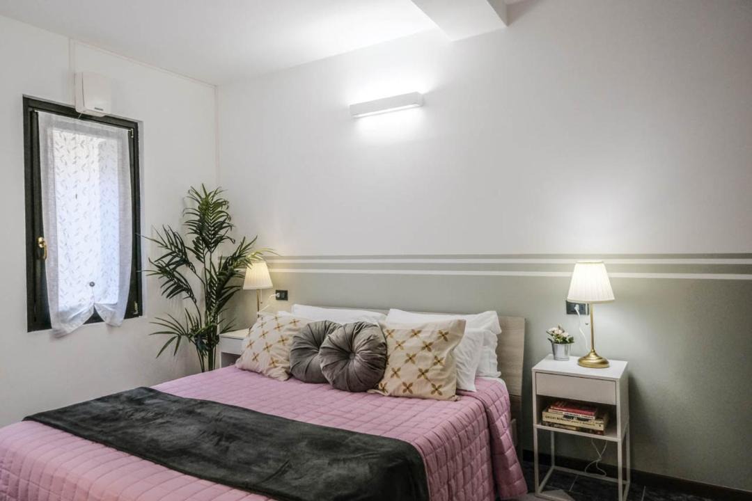 Photo of Bedroom in Villafranca di Verona