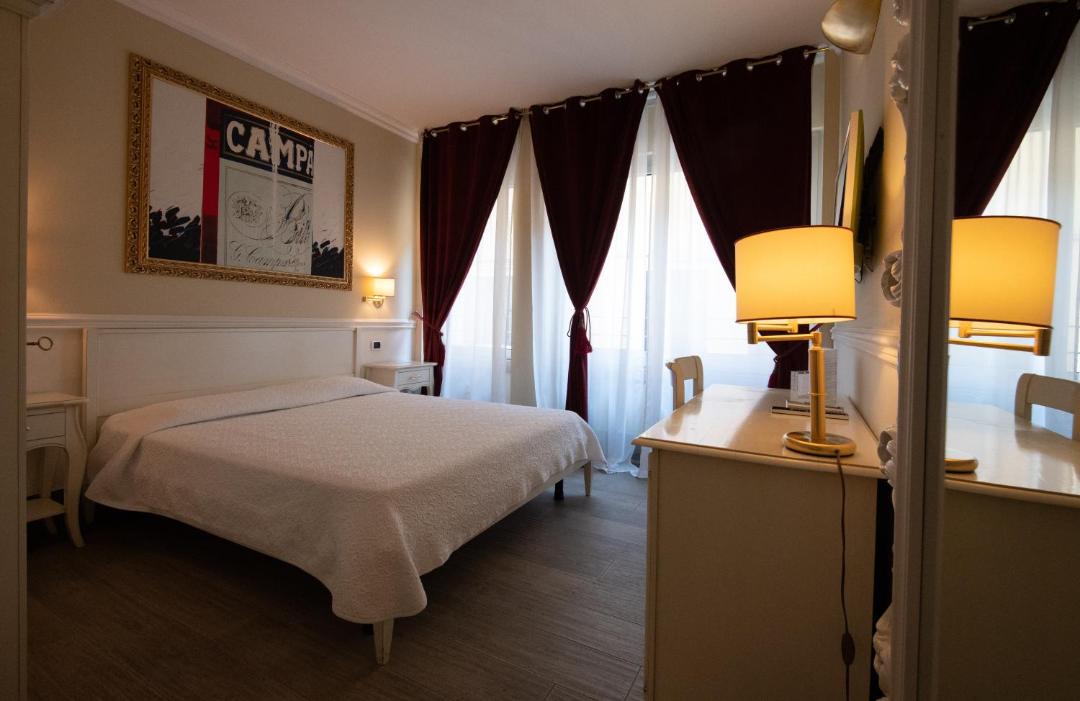Photo of Bedroom in Verona City Centre