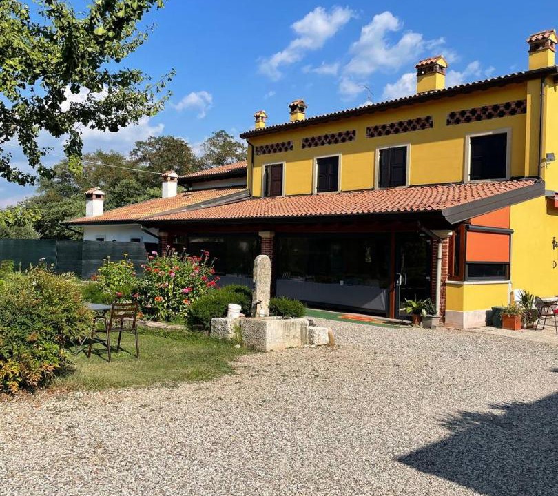 Photo of Buildings in Pescantina