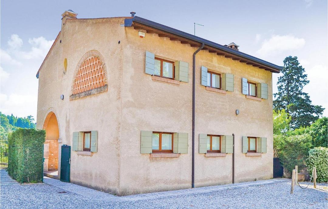 Photo of Buildings in Colognola ai Colli