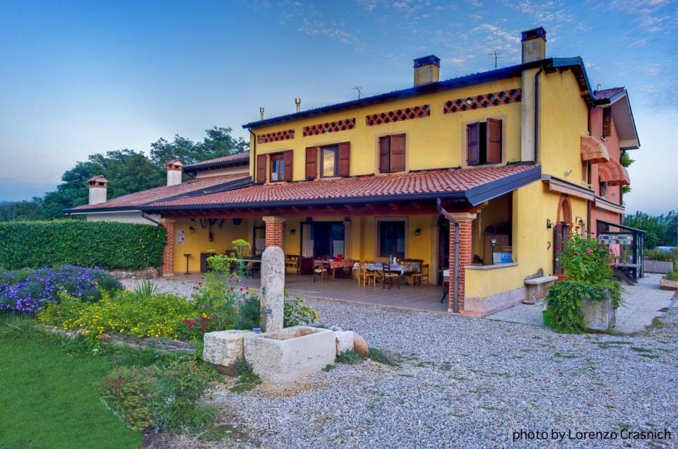 Photo of Buildings in Pescantina
