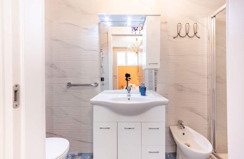 Est Apartment | Stanza Arancio - Villa Angelina - Pet Friendly