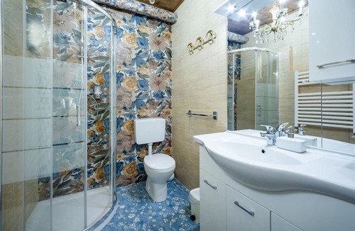 Est Apartment | Stanza La Veneziana - Villa Angelina - Pet Friendly